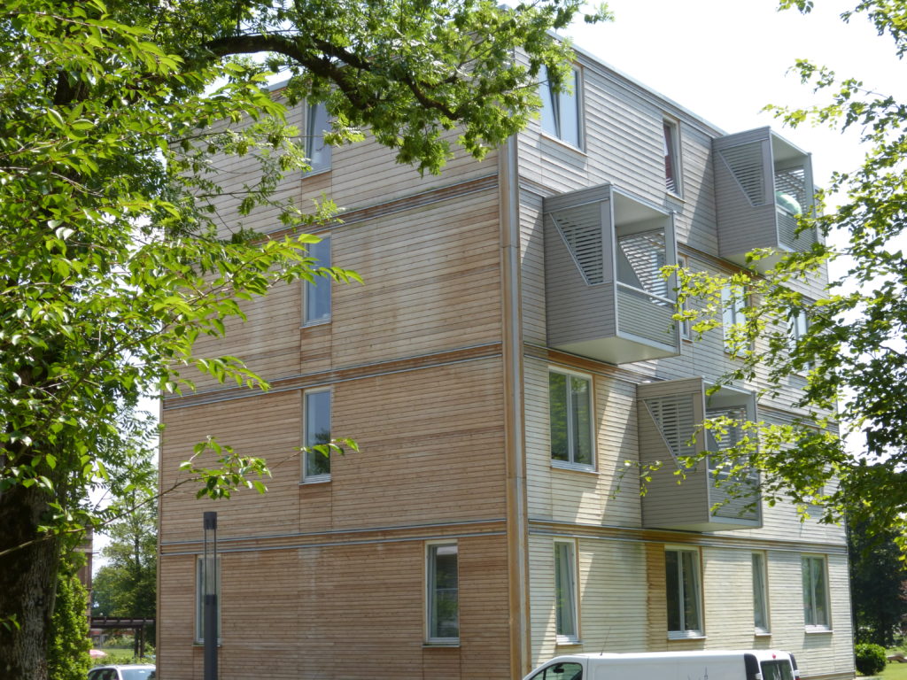 Mehrgeschossiger Wohnungsbau mit Holz